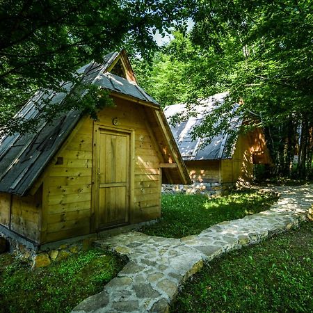 Hum Camp Divlja Rijeka酒店 外观 照片